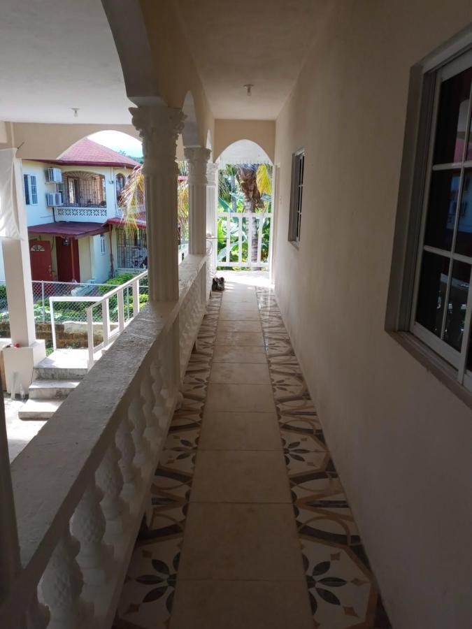 Grace Garden Guesthouse By Eminence Ent Ocho Rios Exterior foto