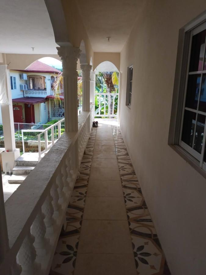 Grace Garden Guesthouse Ocho Rios Exterior foto